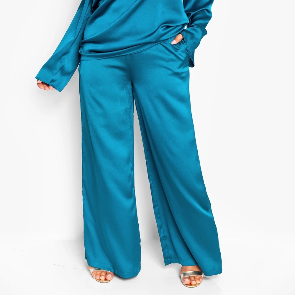 NWT 2X Rebdolls "Meet At My Favourite" Blue Satin Wide Leg Pants